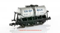 2F-031-024 Dapol 6 Wheel Milk Tank Wagon number 133 - Co-op London